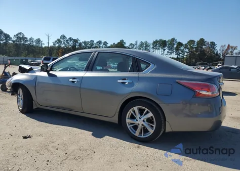 2015 Nissan Altima 2.5 из США, поврежденный, VIN 1N4AL3AP7FC421039